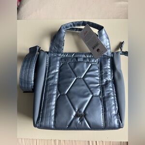 LUG CADENCE CROSSBODY METALLIC BLUE MOON NWT